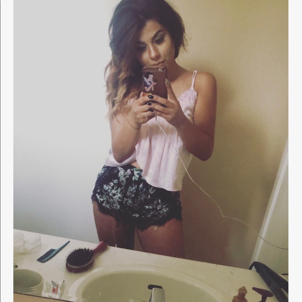 Meet your Posher, Karina